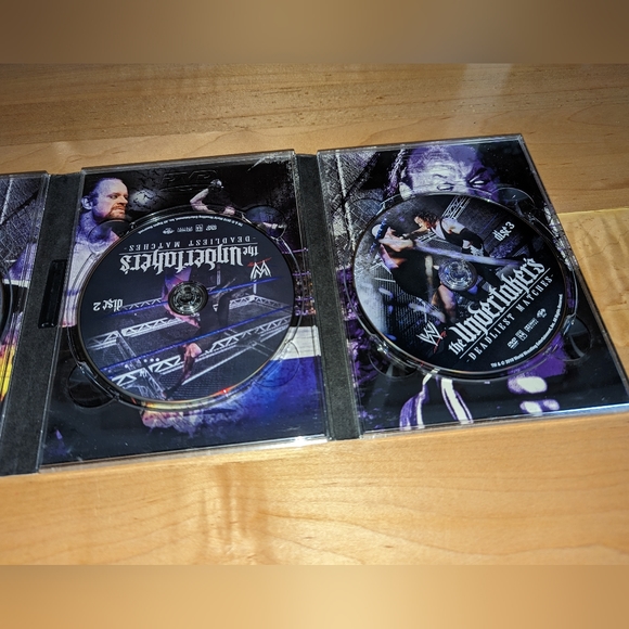 WWE Media Wwe The Undertakers Deadliest Matches 3 Discs Dvd Set Wwe